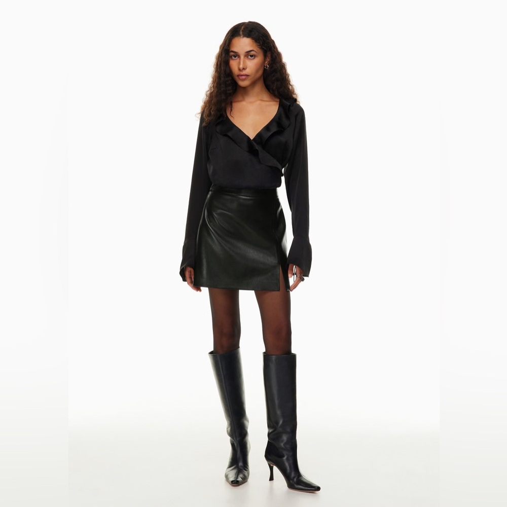 Aritzia Wilfred Patio Black Vegan Leather Mini Skirt